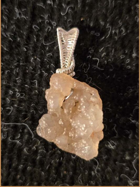 Agate Dawn Pendant
