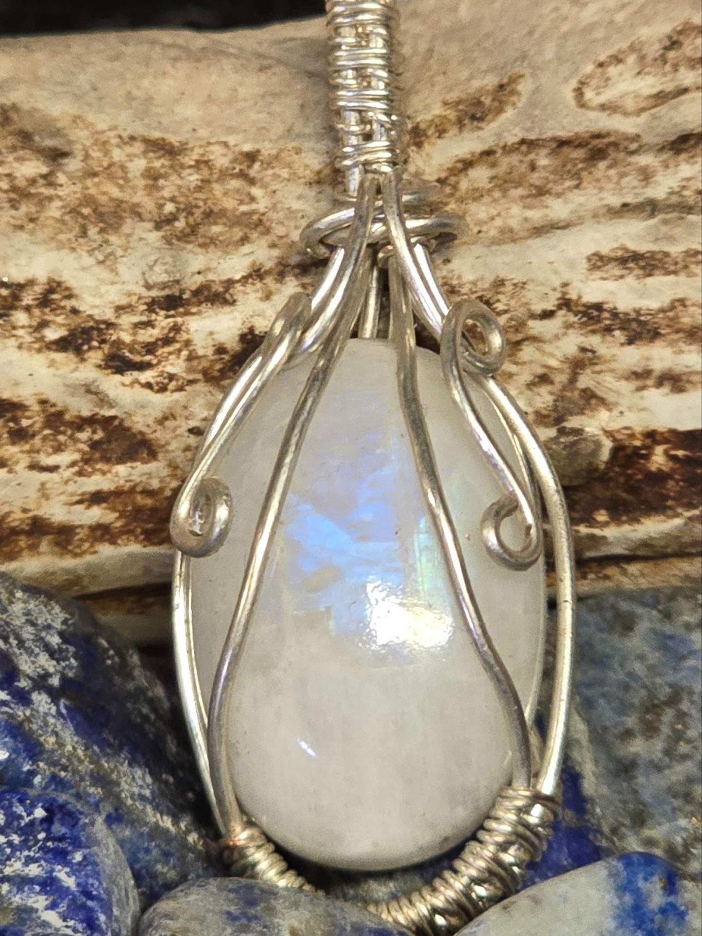 Moonlit Dewdrop Petite Pendant