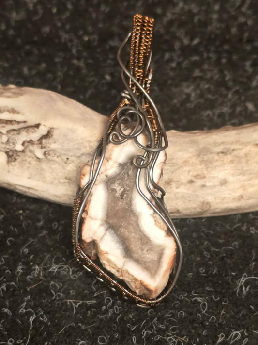 Whispering Dune Pendant