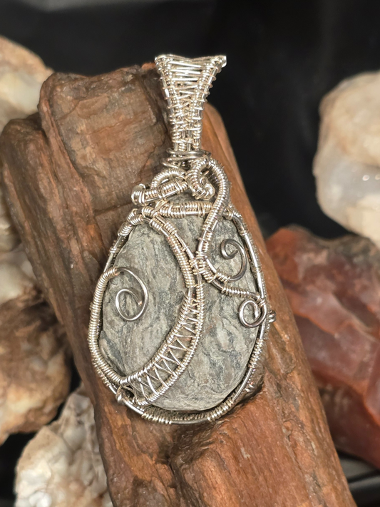 Silver Riverbed Swirl Pendant